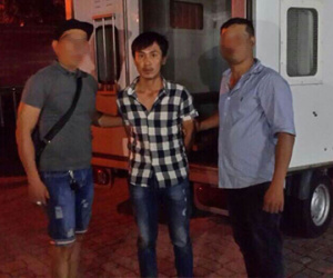 Bắt nghi phạm giết người, trốn qua Campuchia bảo kê casino