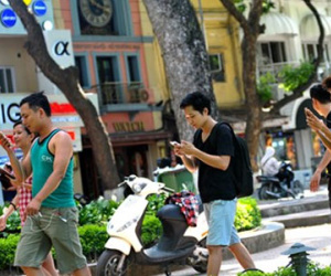 Giới trẻ Việt với “Địa chấn” Pokémon: Những ẩn họa rình rập