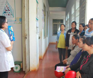 Phó Thủ tướng đột xuất đến kiểm tra, trạm y tế đóng cửa