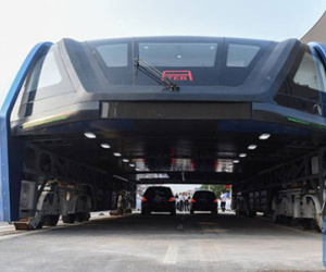 Xe buýt trên không của Trung Quốc là trò lừa?