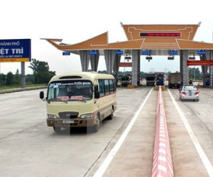 Bộ Giao thông nói gì về việc nhà đầu tư “dọa” đóng cầu Hạc Trì?