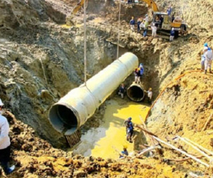 Chẳng lẽ Vinaconex không đủ năng lực làm đường ống nước?