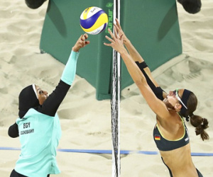 Sự khác biệt giữa 2 nền văn hóa phương Tây và Hồi giáo trong bức ảnh Olympic