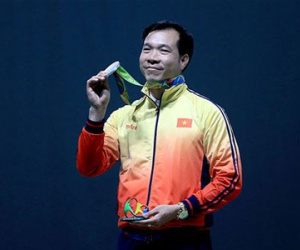Hoàng Xuân Vinh nhận thêm 2 tỷ tiền thưởng