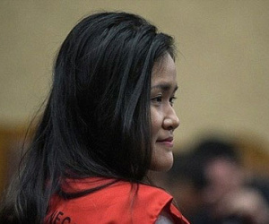 Indonesia công bố video cô gái tử vong vì uống cà phê nghi tẩm độc