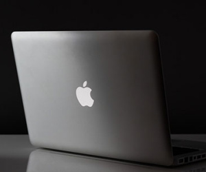 Lần đầu tiên sau 4 năm, MacBook Pro có diện mạo mới