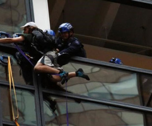 Leo tháp 58 tầng ở New York để ủng hộ Donald Trump