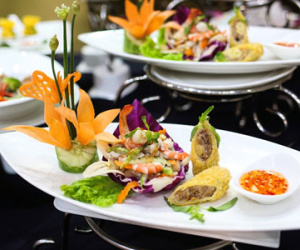 Sen Huế trên bàn tiệc 5 sao