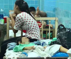 Bé 5 tuổi bị cha mẹ đánh gãy chân: “Con thương ba lắm”