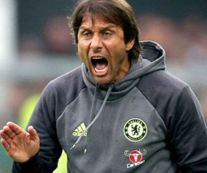 HLV Conte cấm cầu thủ Chelsea ăn pizza sau trận đấu