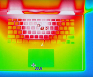 Tuyệt chiêu giảm độ nóng cho laptop đang dùng