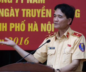 Cục trưởng CSGT: "Phạt nặng đèn vàng là đúng vì nói chả ai nghe"