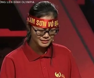 Nữ sinh “gây bão” Đường lên đỉnh Olympia bật khóc vì lỡ hẹn trận chung kết năm