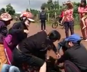 Phụ nữ đánh ghen ở Gia Lai là vợ phó công an xã