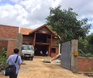 Dỡ nhà trái phép của "nguyên Đại tá công an"