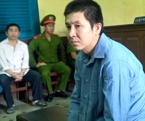 Đâm vợ 13 nhát vì không muốn ly hôn