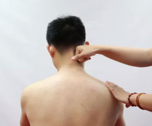Mẹo giúp ngủ sớm dậy sớm sau một mùa hè "chơi bời"