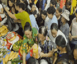 Tranh đồ cúng Vu lan, chúng sinh đang tạo thêm nghiệp
