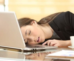 10 dấu hiệu cảnh báo bạn bị thiếu ngủ