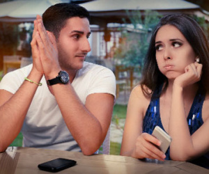 4 bí mật nói ra với chồng là "tan cửa nát nhà"