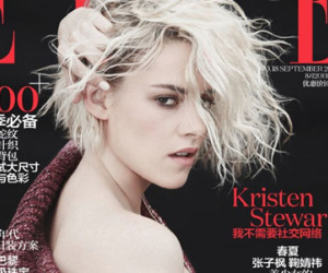 Kristen Stewart vai trần cá tính trên tạp chí