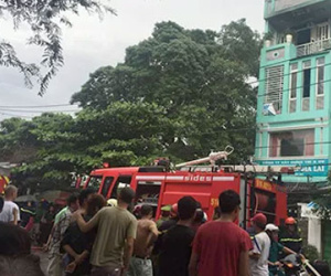 Người đàn ông ngáo đá chém công an rồi đốt nhà ở Sài Gòn