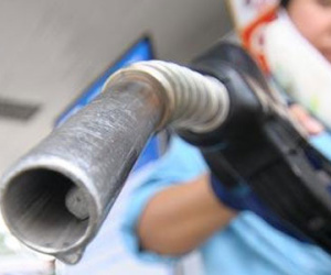 14 doanh nghiệp âm quỹ bình ổn, giá xăng dầu khó cưỡng đà tăng