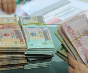 Nợ công tiến sát trần cho phép 64,9% GDP