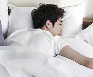 Nguy hại khôn lường từ thói quen "đêm thức khuya ngày ngủ nướng"