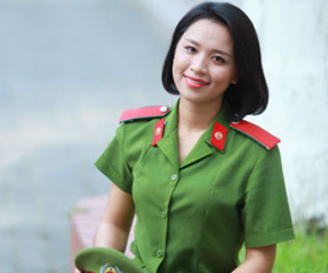 Nữ thủ khoa đầu tiên của ĐH PCCC được phong quân hàm Trung úy