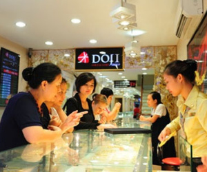 Giá vàng hôm nay 22/8: Giảm giá, tín hiệu xấu đầu tuần