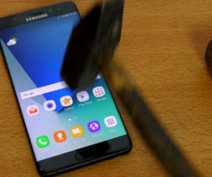 Màn tra tấn Galaxy Note 7 "tàn nhẫn" bằng búa