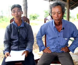 Hai nông dân kêu oan vì bị truy tố tội Nhận hối lộ