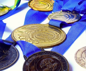 Nhật Bản làm huy chương Olympic 2020 từ điện thoại cũ