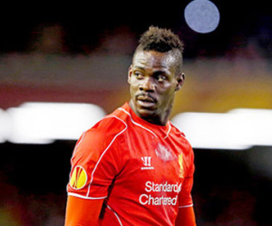 Balotelli bất ngờ muốn gia nhập MU
