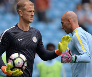 Vì sao Pep Guardiola bỗng dưng “trảm” Joe Hart?