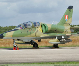 Máy bay huấn luyện đa tính năng L-39
