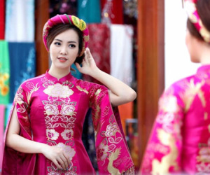 Thụy Vân chọn váy làm MC chung kết Hoa hậu Việt Nam