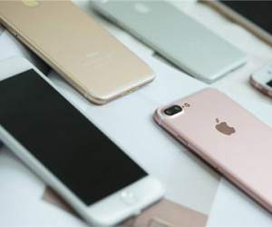 Chưa bán, Apple đã lo iPhone 7 cháy hàng
