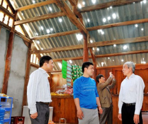 Hàng tỷ đồng tiền hỗ trợ mưa đá chưa đến tay dân nghèo