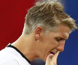 Mourinho ngạc nhiên vì Bayern không đưa Schweinsteiger trở lại