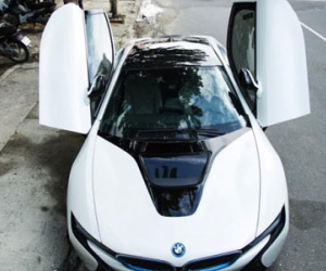 "Lộ" danh tính người chồng mua siêu xe 7 tỷ BMW i8 tặng sinh nhật vợ