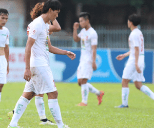 Thua đậm, HAGL vẫn chắc suất trụ hạng ở V-League 2016