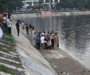 Bơi ra giữa hồ Ngọc Khánh, nam thanh niên chết đuối