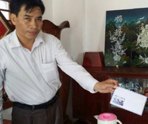 Hạ lương thanh tra bị "nhét tiền vào cặp không biết"