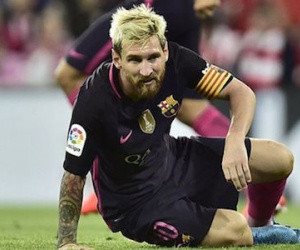 Messi dính chấn thương, bỏ buổi tập cùng ĐT Argentina