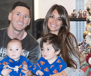 Người đẹp Antonella gửi thông điệp tình yêu tới Messi