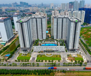 Cao ốc chen chân ở cửa ngõ Sài Gòn