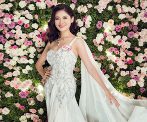 Huỳnh Thị Thùy Dung - Á hậu không chơi Facebook