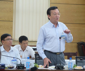 Không có chuyện đuổi việc giáo viên dạy thêm